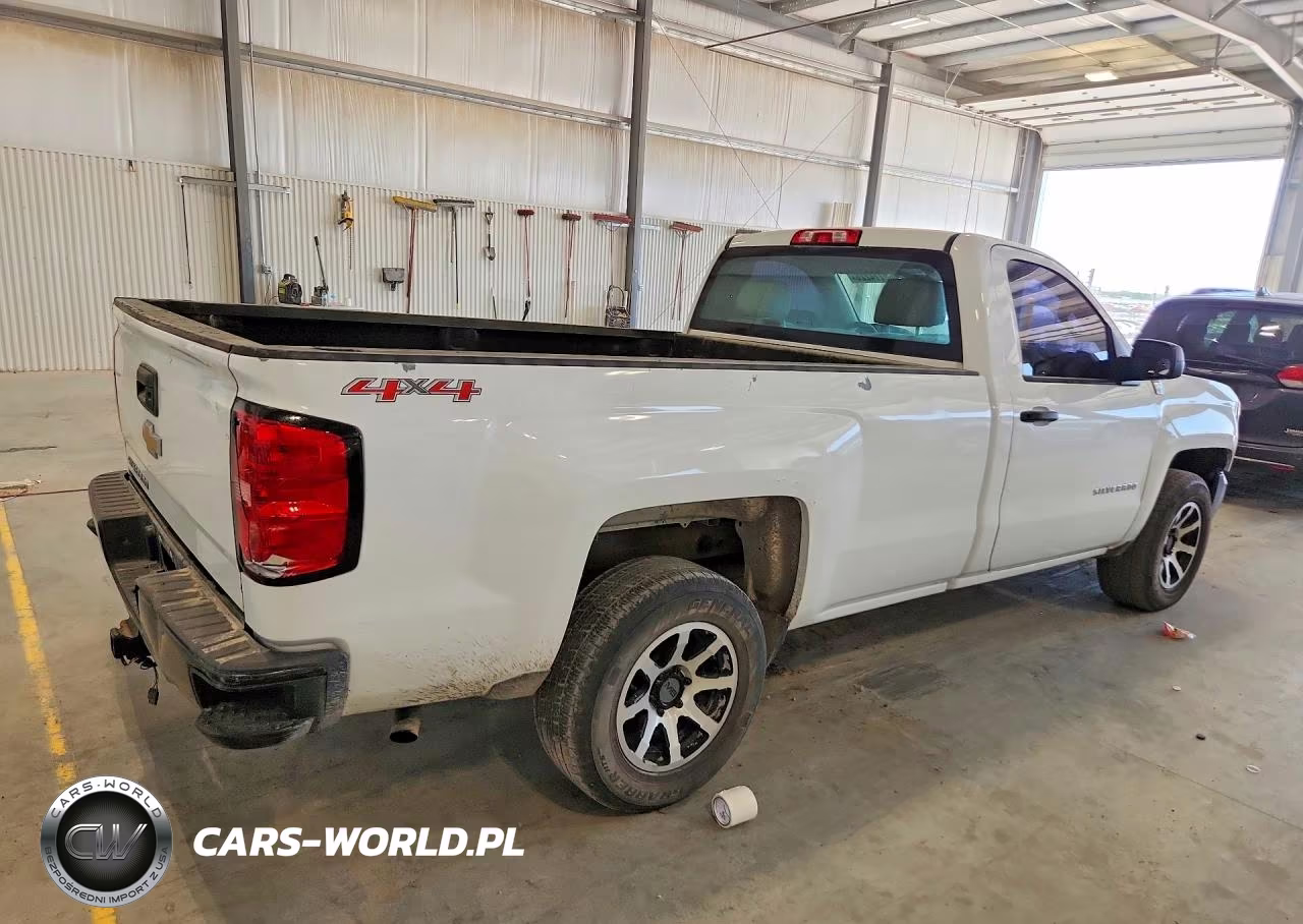 2017 Chevrolet Silverado C1500 VIN:1GCNCNEHXHZ136605 - 3