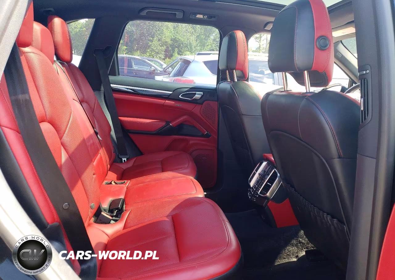 2018 Porsche Cayenne VIN:WP1AA2A28JKA02435 - 10