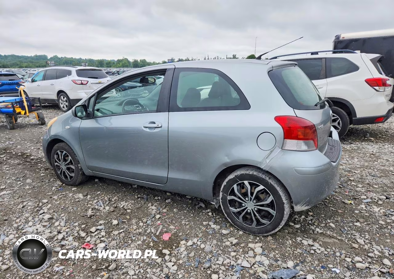2010 Toyota Yaris Base VIN:JTDJT4K30A5285135 - 2