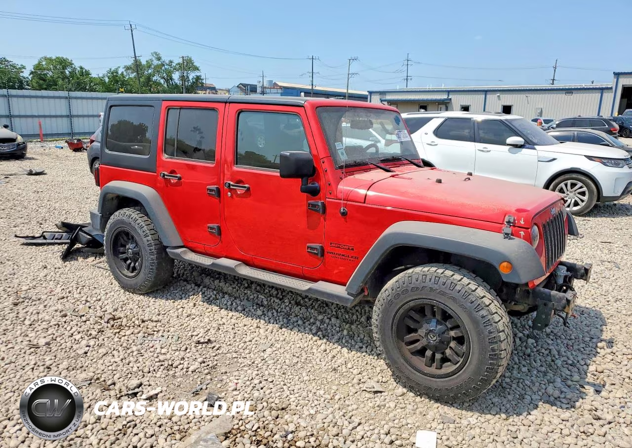 2016 Jeep Wrangler Unlimited Sport VIN:1C4BJWDG8GL285300 - 4