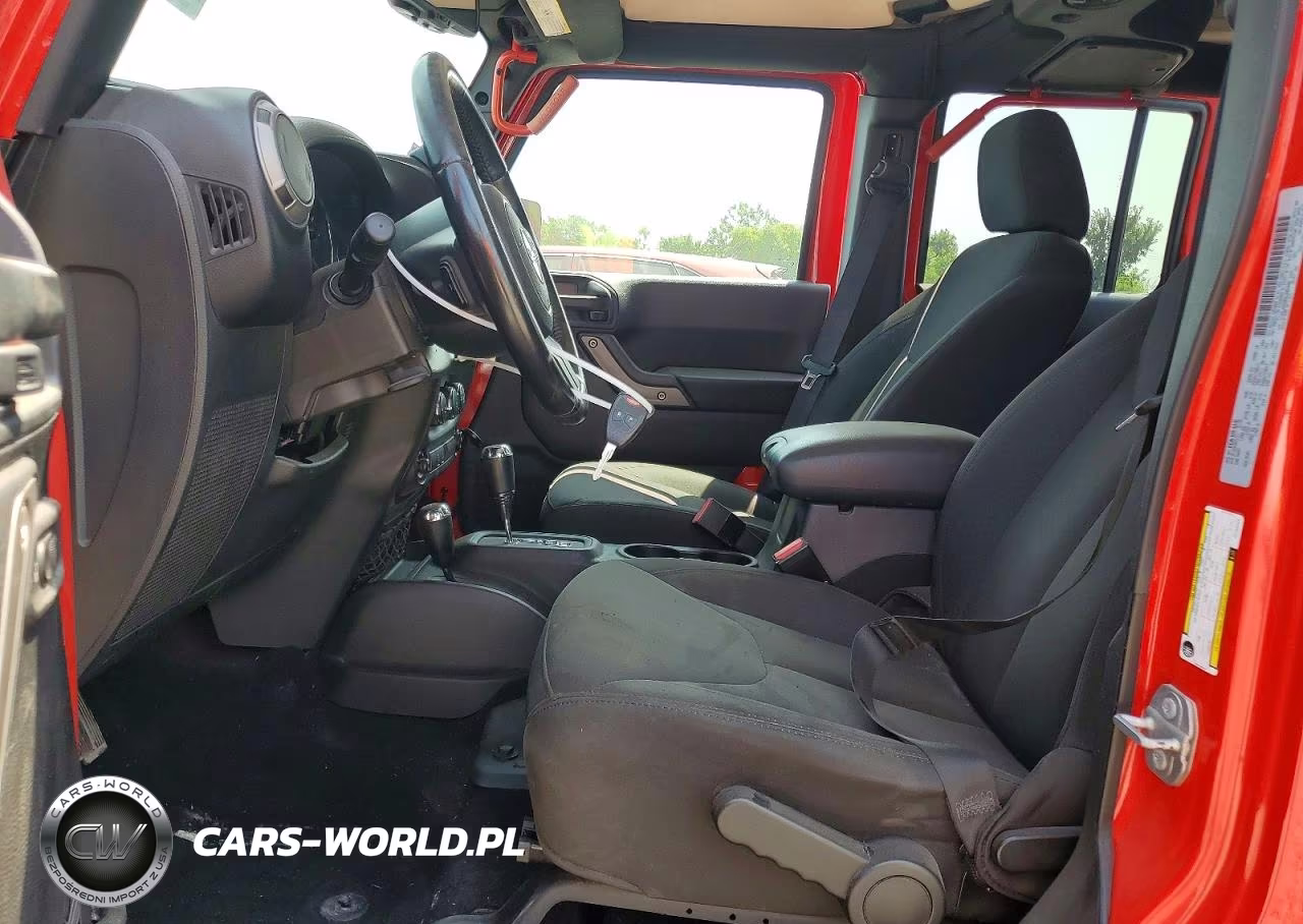 2016 Jeep Wrangler Unlimited Sport VIN:1C4BJWDG8GL285300 - 7