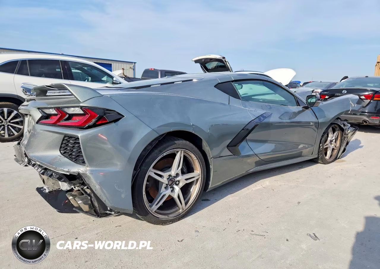 2023 Chevrolet Corvette Stingray 2Lt VIN:1G1YB2D49P5138728 - 3