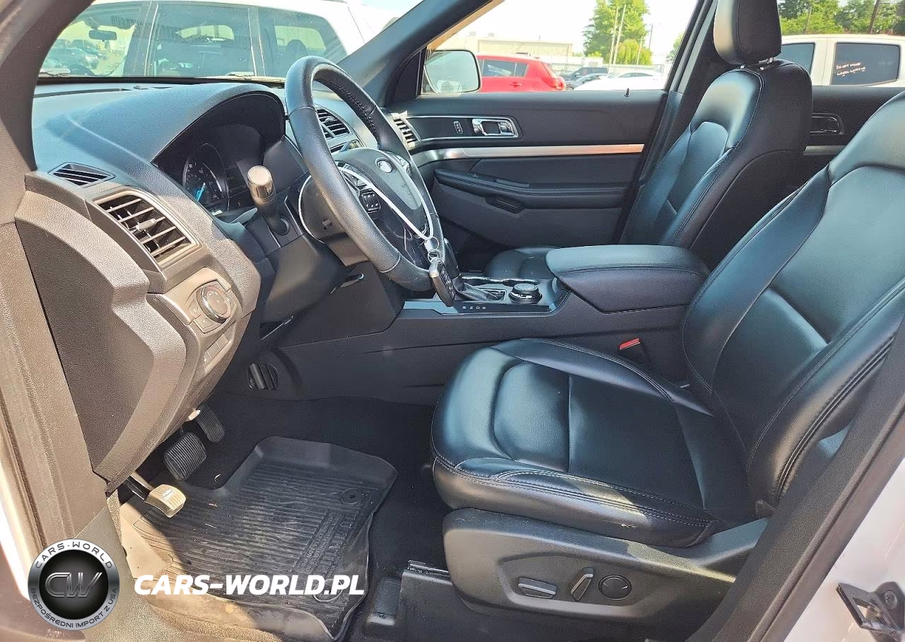 2019 Ford Explorer Xlt VIN:1FM5K8D81KGB00256 - 7