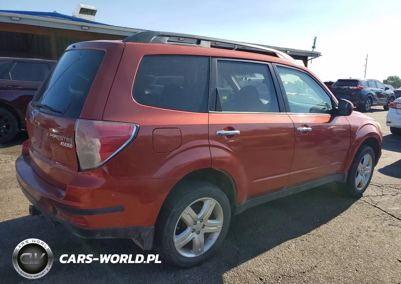 2010 Subaru Forester 2.5X Premium VIN:JF2SH6CC9AH910910 - 3