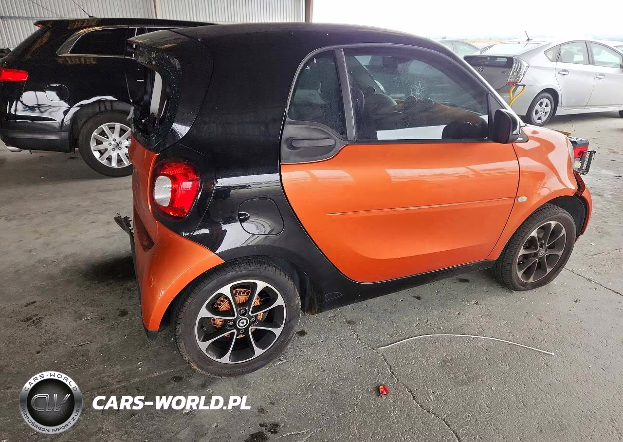 2016 Smart Fortwo VIN:WMEFJ5DA3GK078893 - 3
