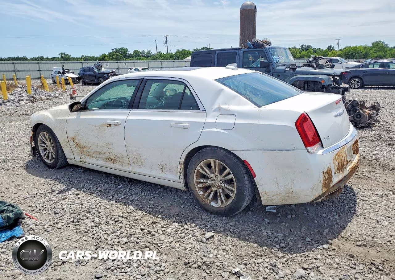 2017 Chrysler 300 Limited VIN:2C3CCAAG9HH655615 - 2