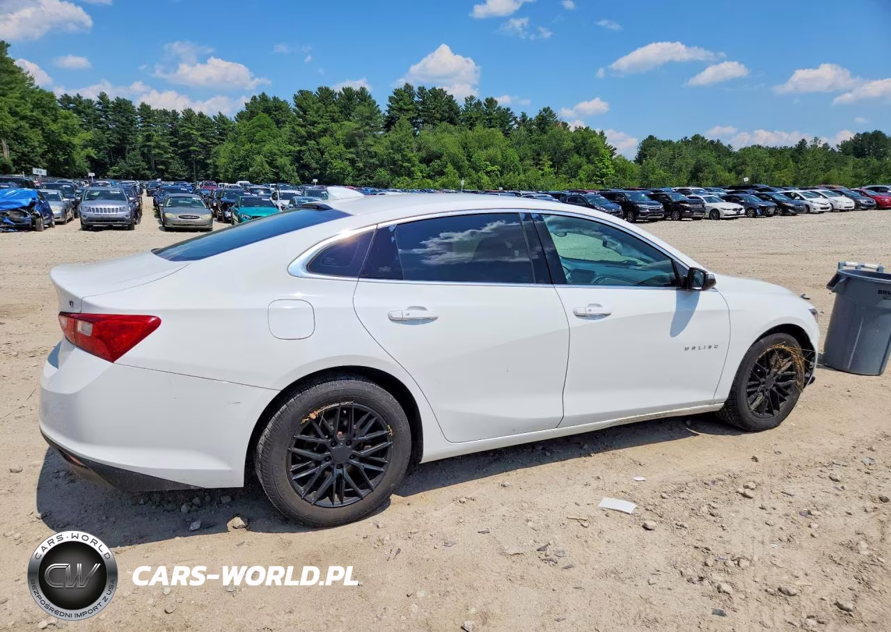 2018 Chevrolet Malibu Lt VIN:1G1ZD5ST1JF153090 - 3