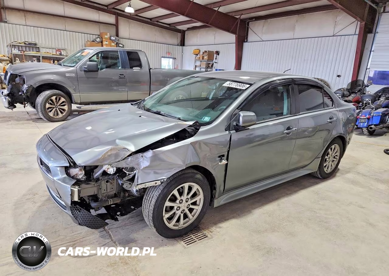 2014 Mitsubishi Lancer Es-Es Sport – zdjęcie 1 z 12