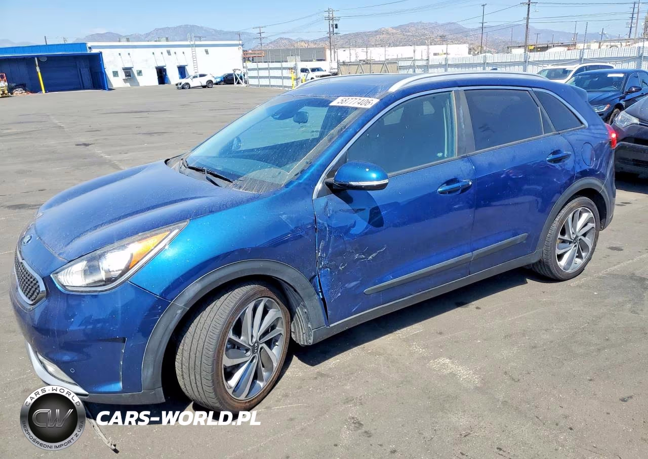 2017 Kia Niro Touring VIN:KNDCE3LC5H5075880 - 1