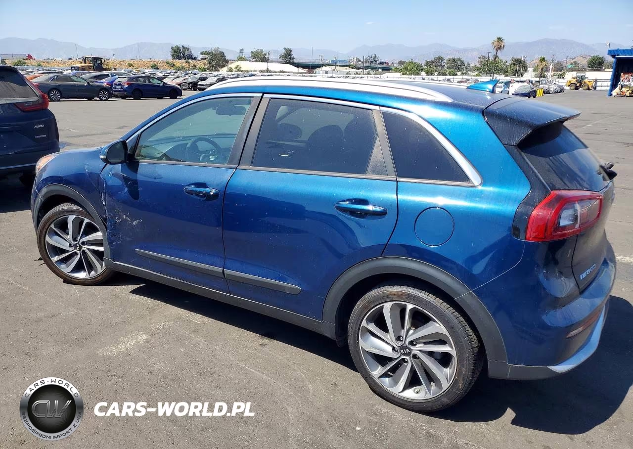 2017 Kia Niro Touring VIN:KNDCE3LC5H5075880 - 2