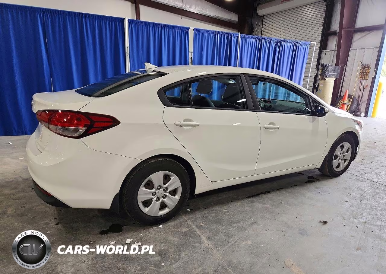 2017 Kia Forte Lx VIN:3KPFK4A71HE036645 - 3