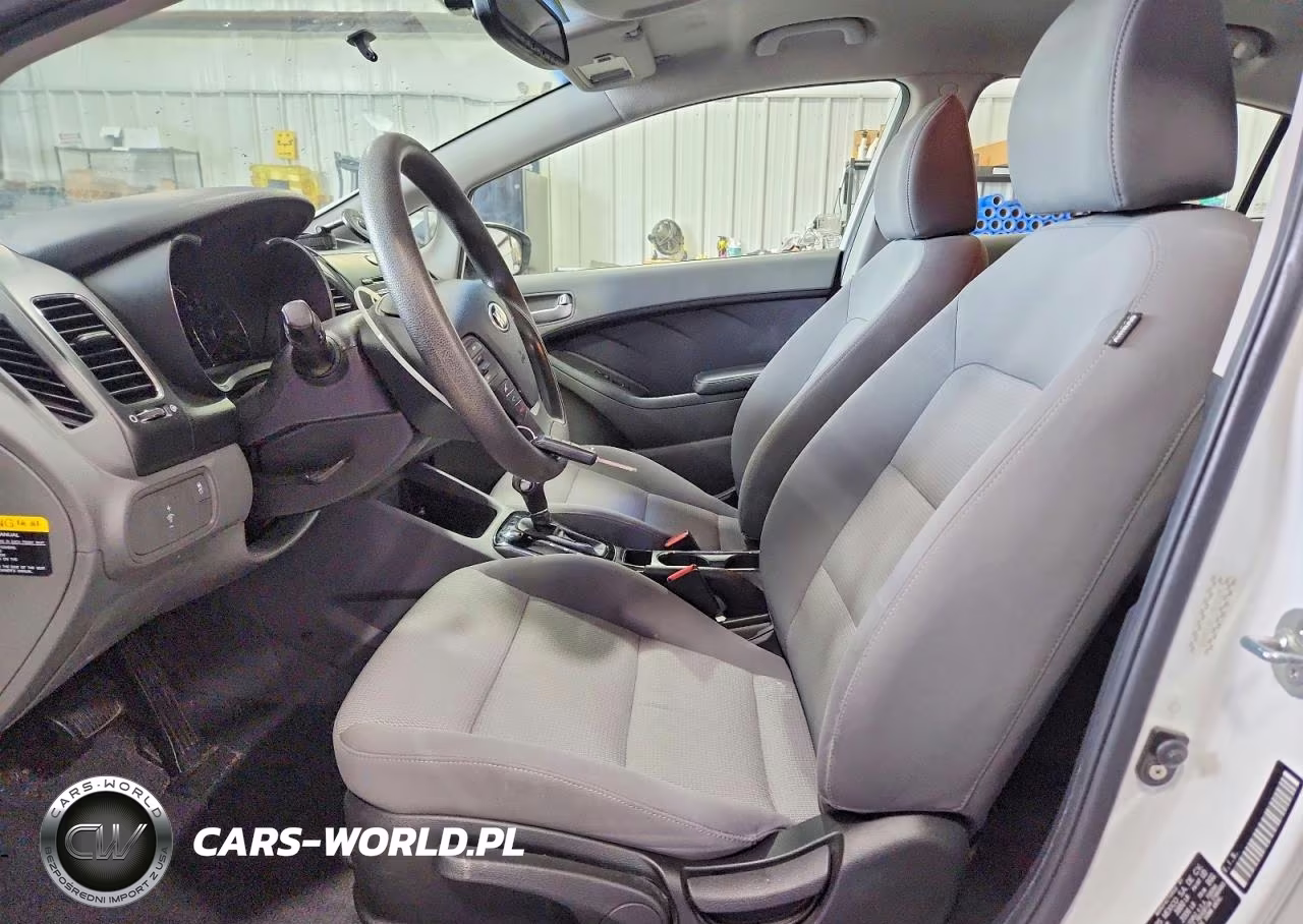 2017 Kia Forte Lx VIN:3KPFK4A71HE036645 - 7