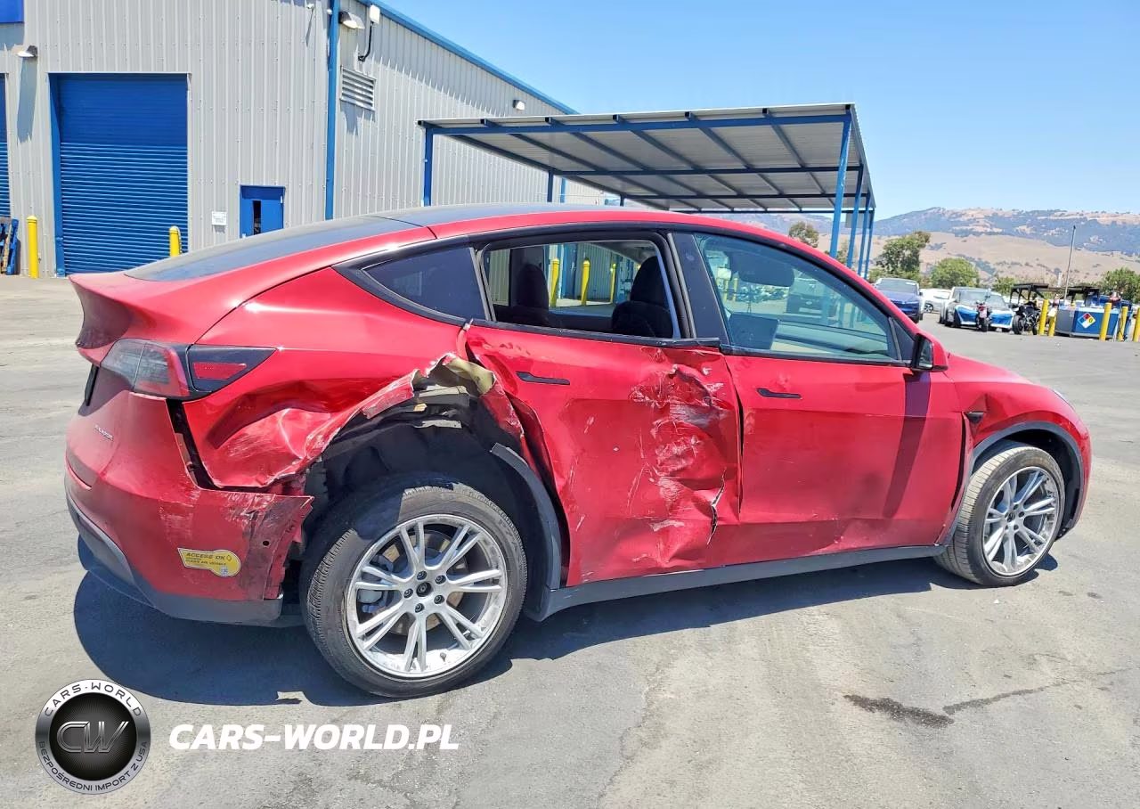 2021 Tesla Model Y VIN:5YJYGDEE7MF271848 - 3