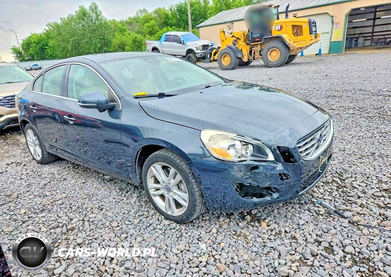 2013 Volvo S60 T5 VIN:YV1612FS9D2209012 - 4