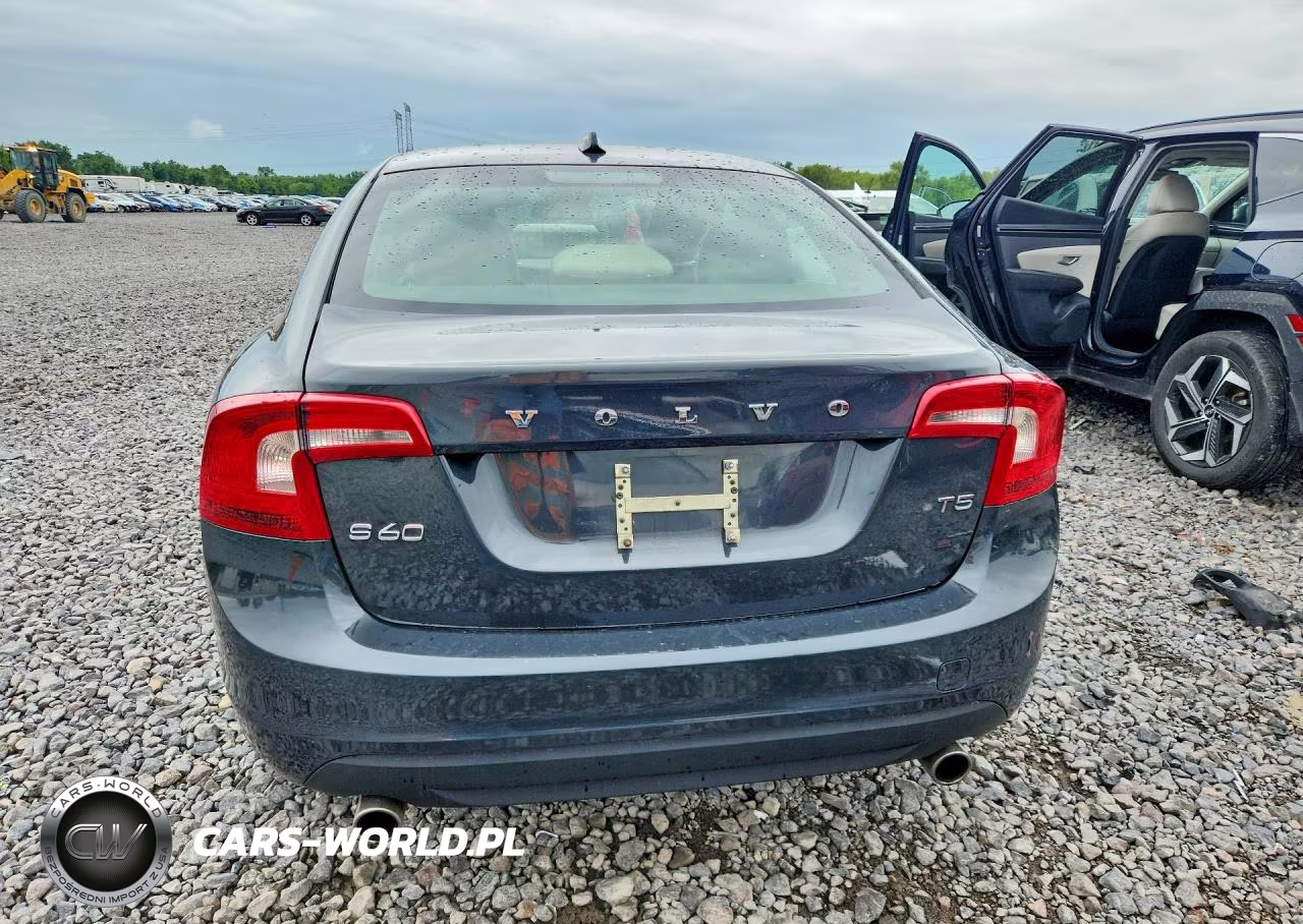 2013 Volvo S60 T5 VIN:YV1612FS9D2209012 - 6