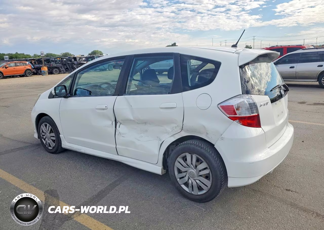 2012 Honda Fit Sport VIN:JHMGE8H55CC000589 - 2