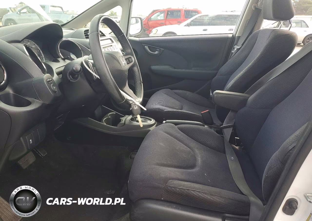 2012 Honda Fit Sport VIN:JHMGE8H55CC000589 - 7