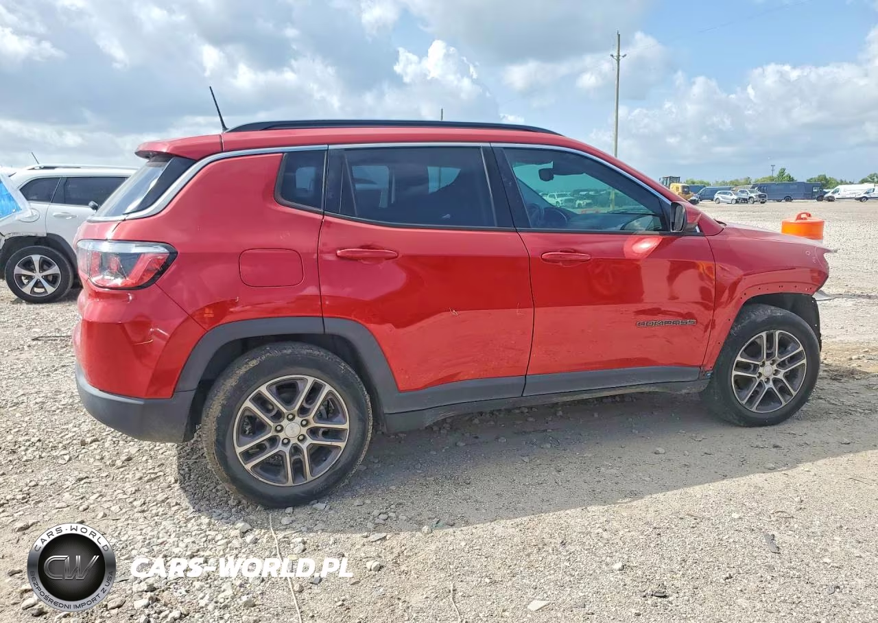 2020 Jeep Compass Latitude VIN:3C4NJCBB7LT198828 - 3
