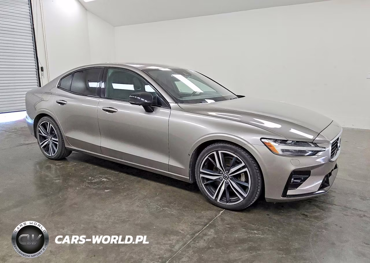 2019 Volvo S60 T5 R-Design VIN:7JR102FM7KG006335 - 4
