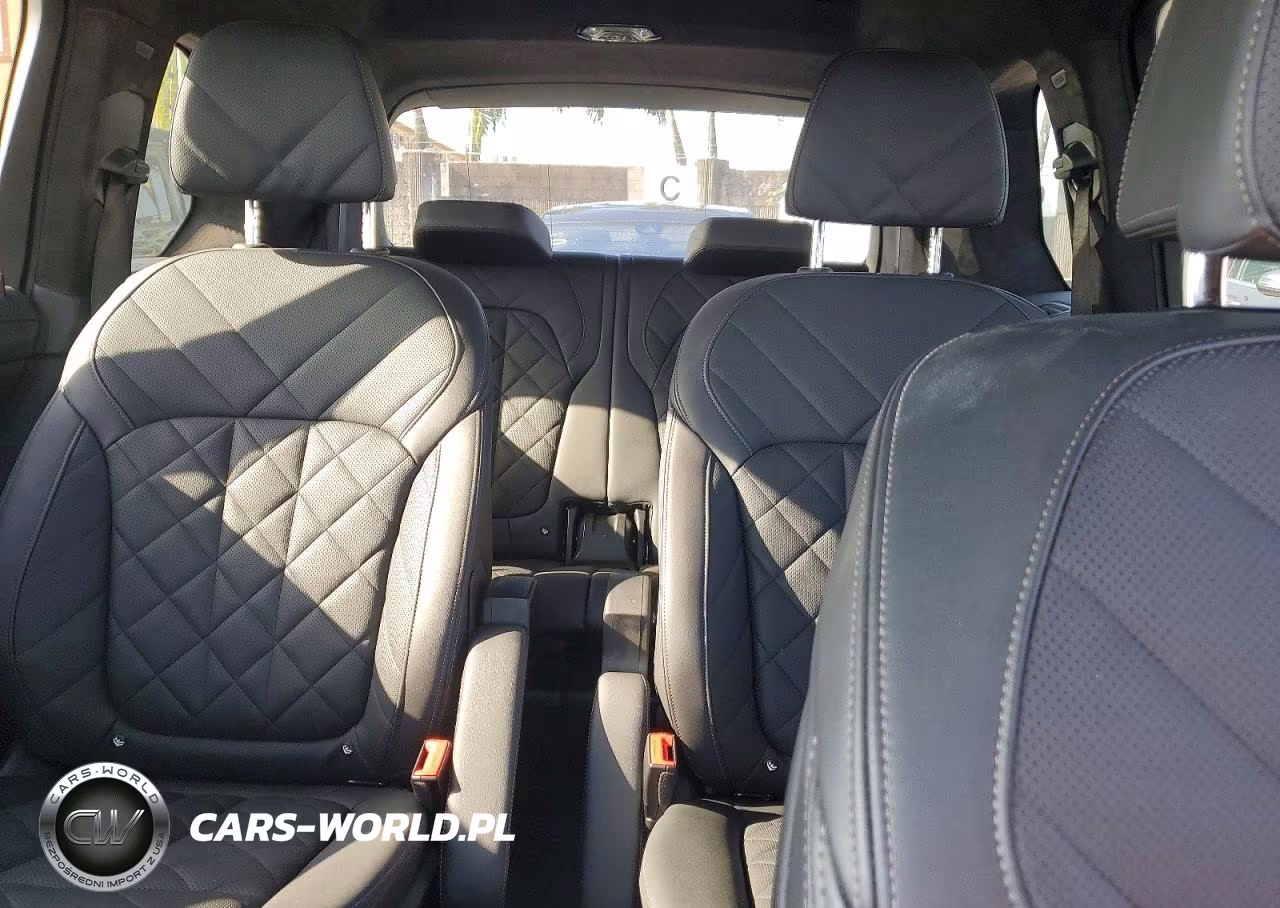 2025 BMW X7 xDrive40I VIN:5UX23EM09S9W48991 - 10