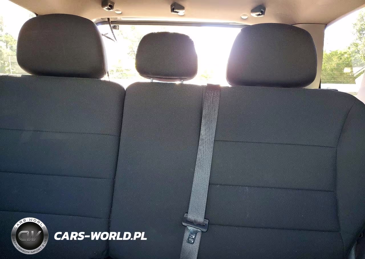 2010 Ford Escape Xlt VIN:1FMCU0D70AKA42758 - 10