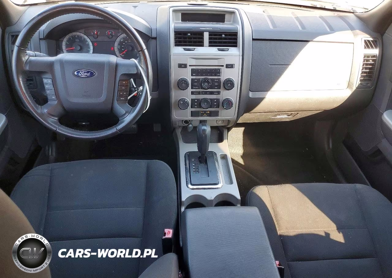 2010 Ford Escape Xlt VIN:1FMCU0D70AKA42758 - 8