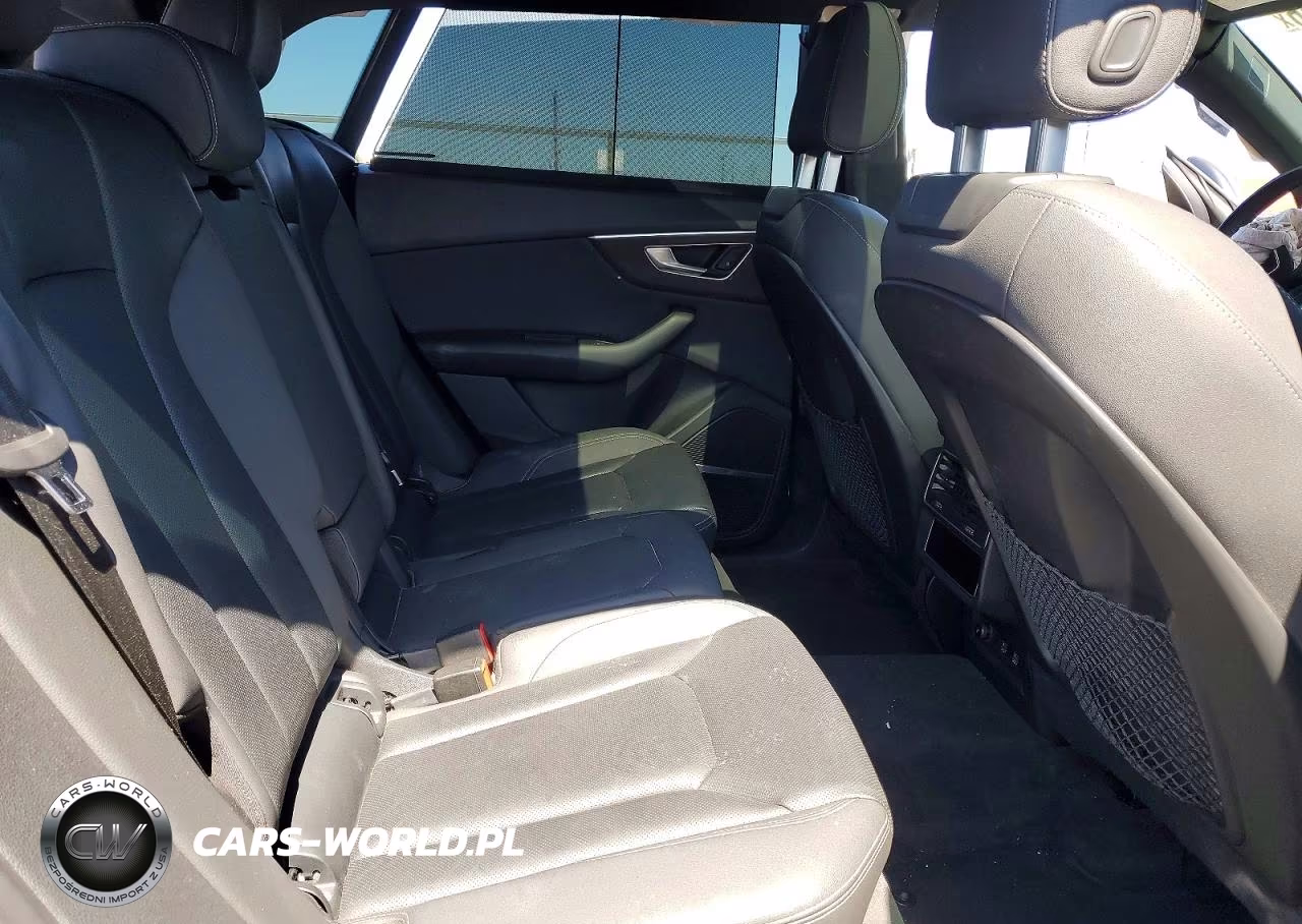 2019 Audi Q8 Prestige S-Line VIN:WA1FVAF17KD025677 - 10