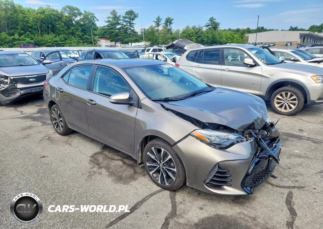 2017 Toyota Corolla Se VIN:2T1BURHE6HC755866 - 4