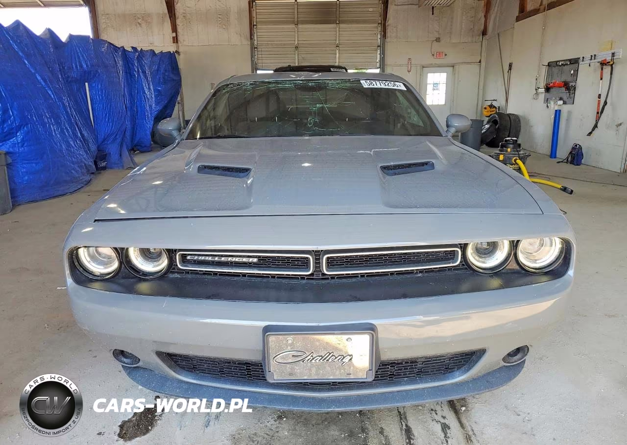 2019 Dodge Challenger Sxt VIN:2C3CDZAG6KH680247 - 5