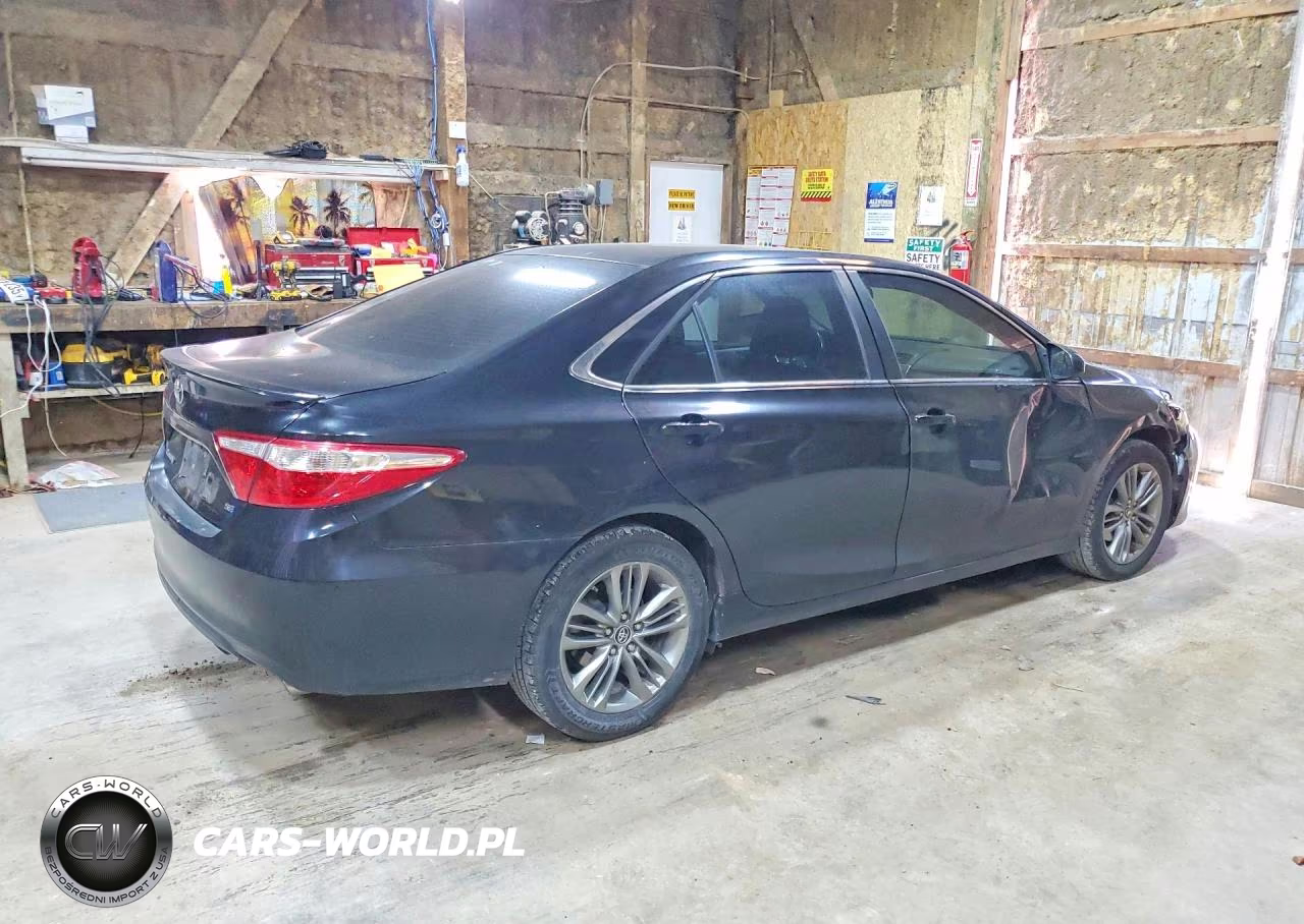 2016 Toyota Camry Se VIN:4T1BF1FK7GU131902 - 3