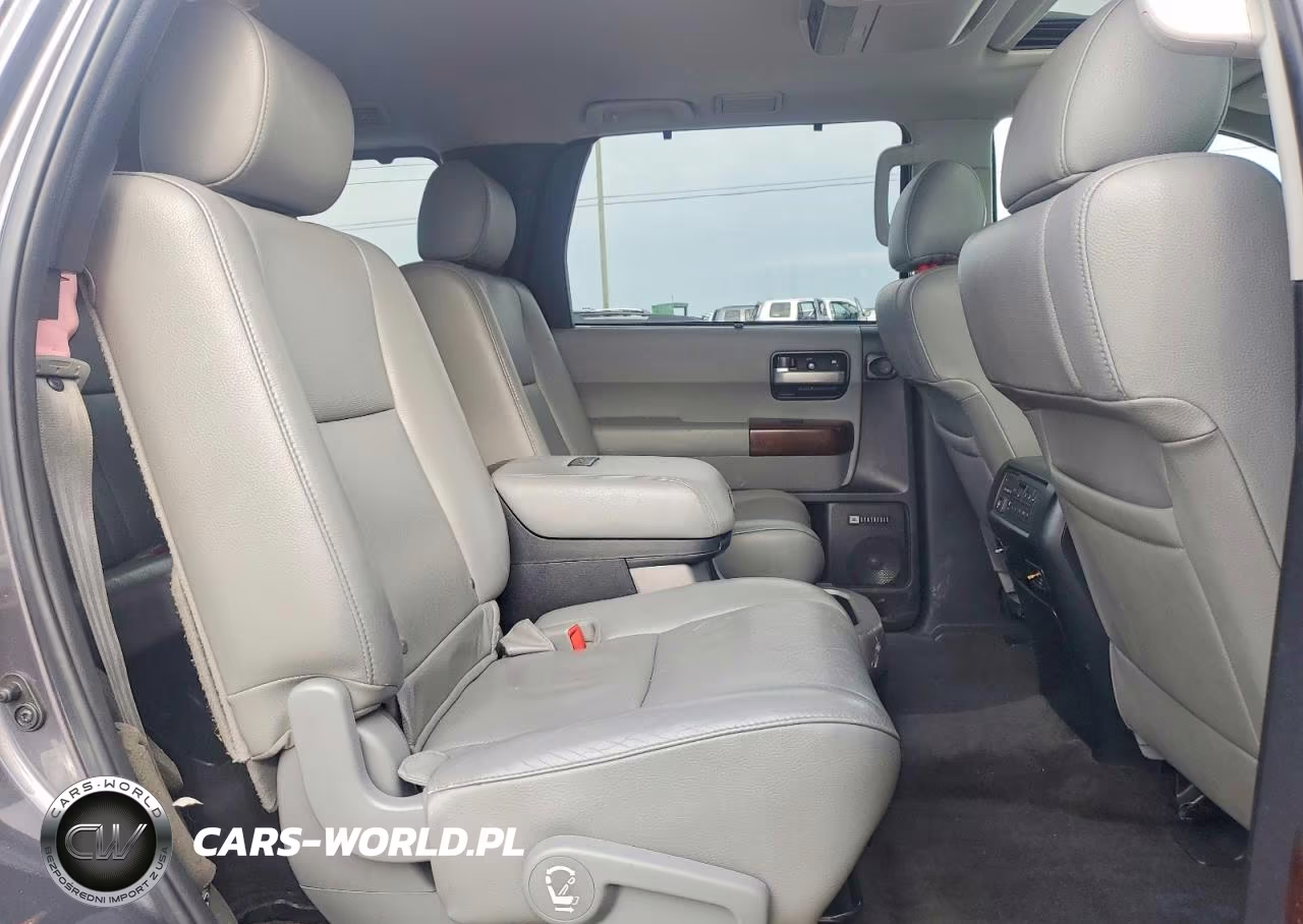 2012 Toyota Sequoia Platinum VIN:5TDDW5G15CS072597 - 11