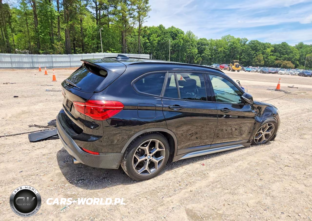 2017 BMW X1 Sdrive28I VIN:WBXHU7C35H5H37964 - 3
