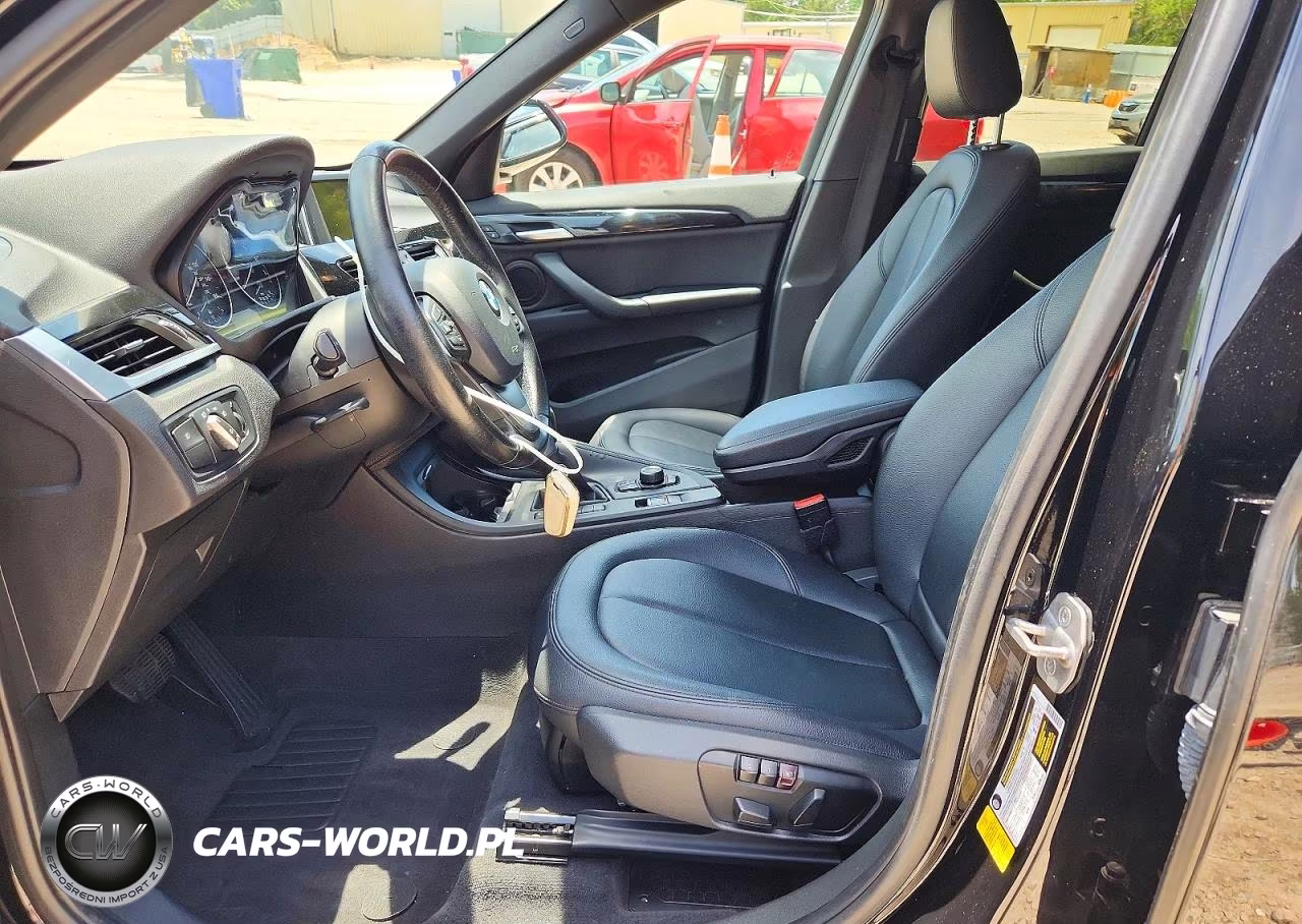 2017 BMW X1 Sdrive28I VIN:WBXHU7C35H5H37964 - 7
