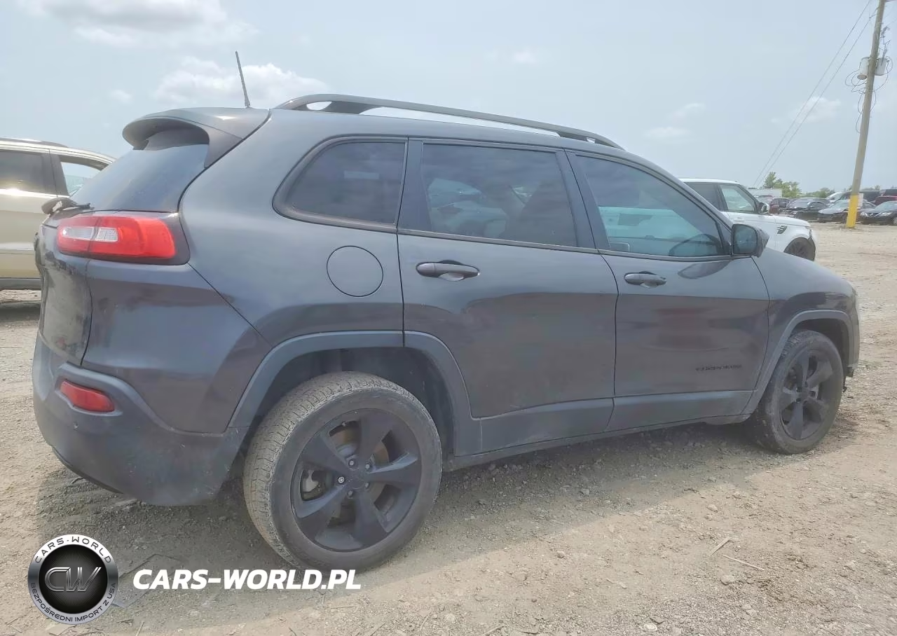 2016 Jeep Cherokee Latitude VIN:1C4PJMCB2GW225737 - 3