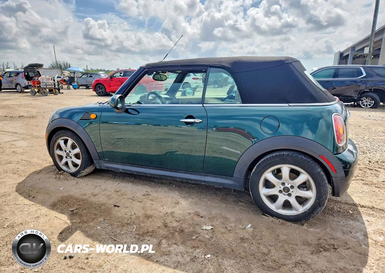 2009 Mini Cooper VIN:WMWMR33599TU96070 - 2