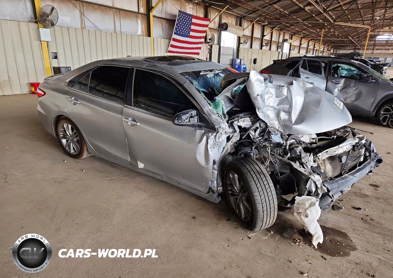 2016 Toyota Camry Se VIN:4T1BF1FK8GU550843 - 4