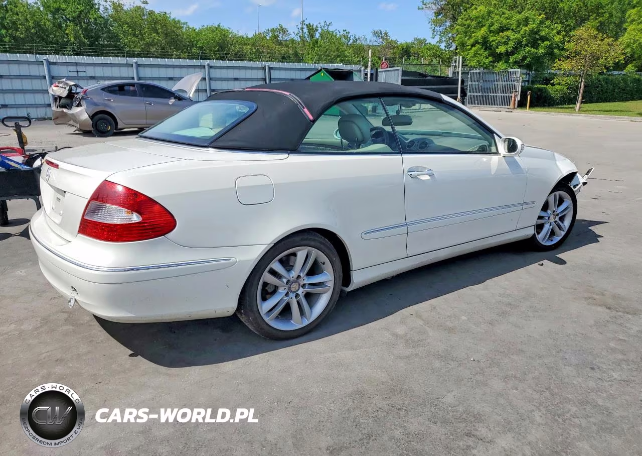 2008 Mercedes-Benz Clk 350 VIN:WDBTK56F78T096962 - 3