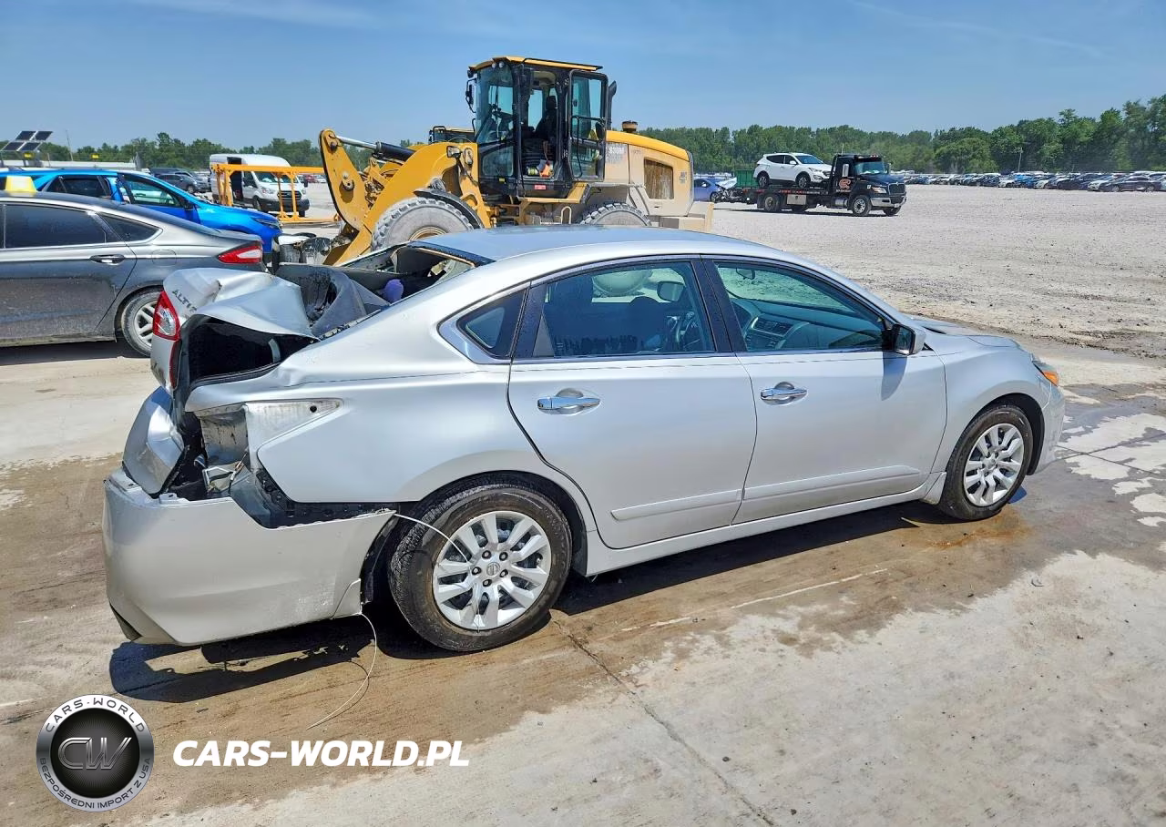 2017 Nissan Altima 2.5 S VIN:1N4AL3AP7HC239375 - 3