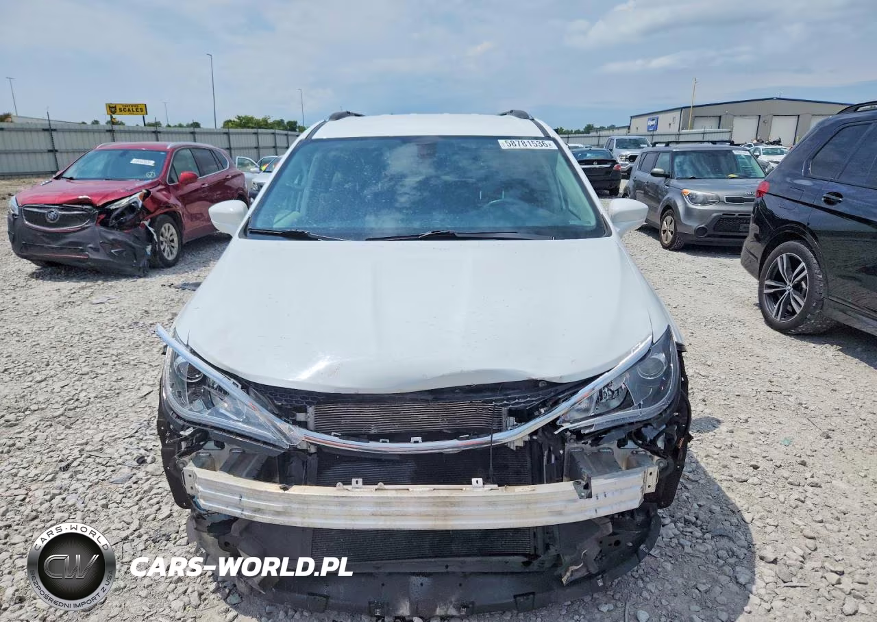 2019 Chrysler Pacifica Touring L VIN:2C4RC1BG5KR626604 - 5