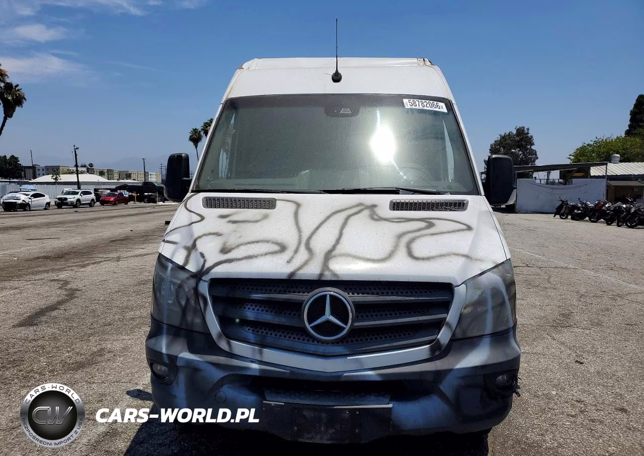 2017 Mercedes-Benz Sprinter 3500 Delivery Van VIN:WD3PF1CD7HP547748 - 5