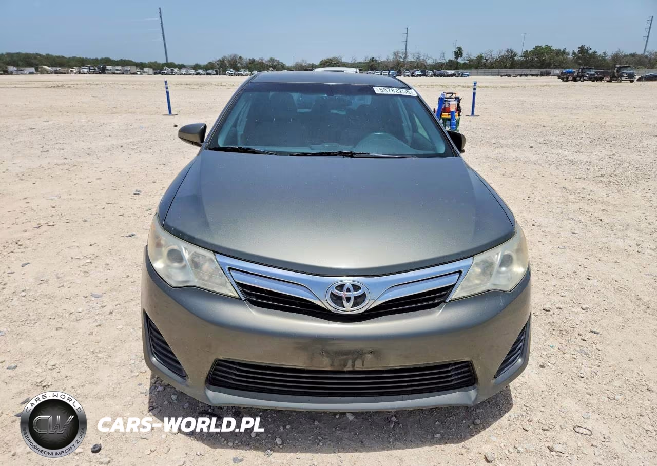 2014 Toyota Camry Le VIN:4T1BF1FK5EU746980 - 5