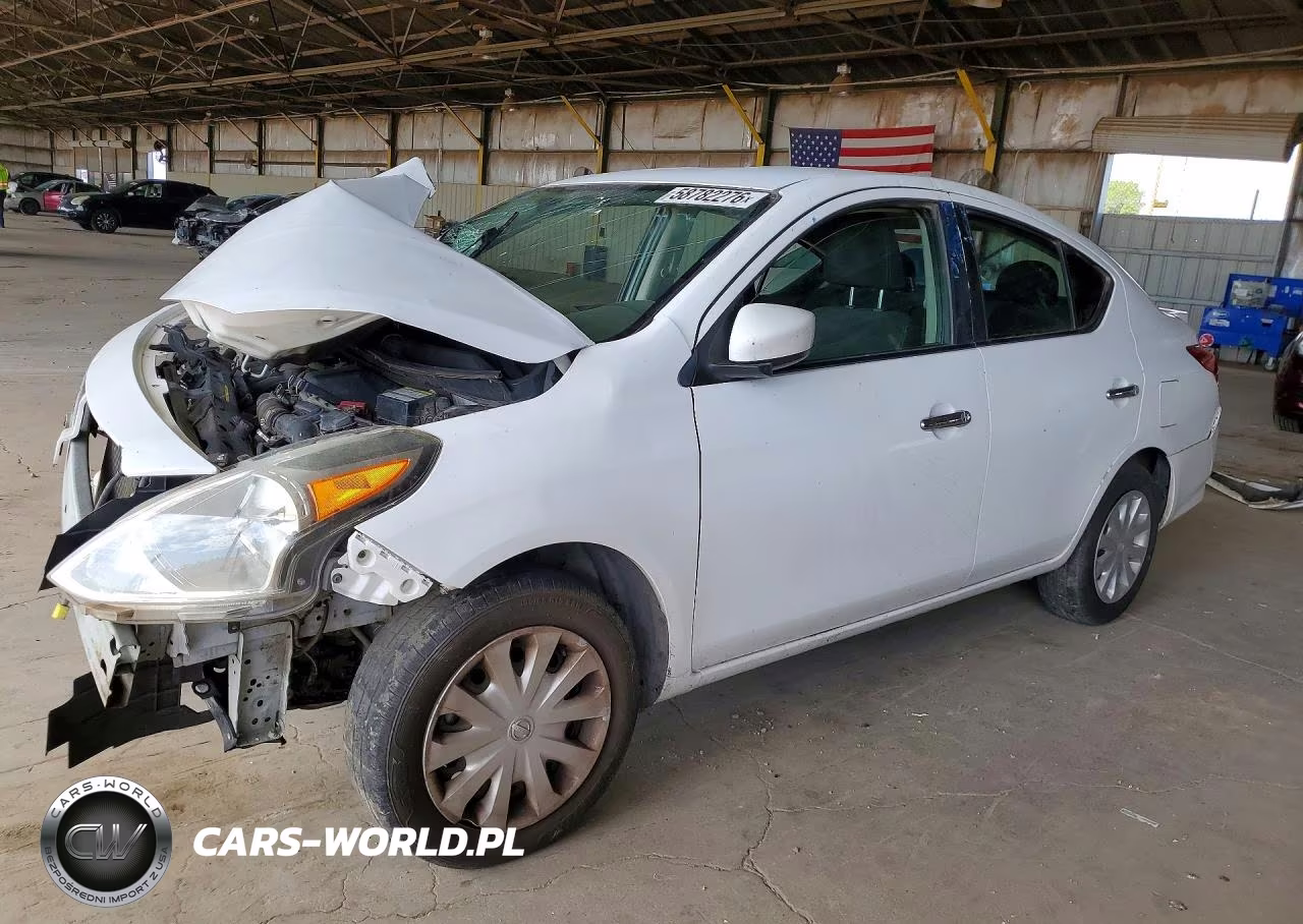 2018 Nissan Versa Sv – zdjęcie 1 z 12