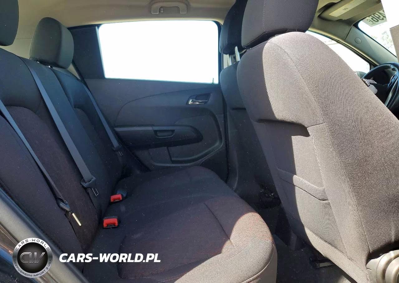 2020 Chevrolet Sonic Lt VIN:1G1JD6SBXL4108206 - 10