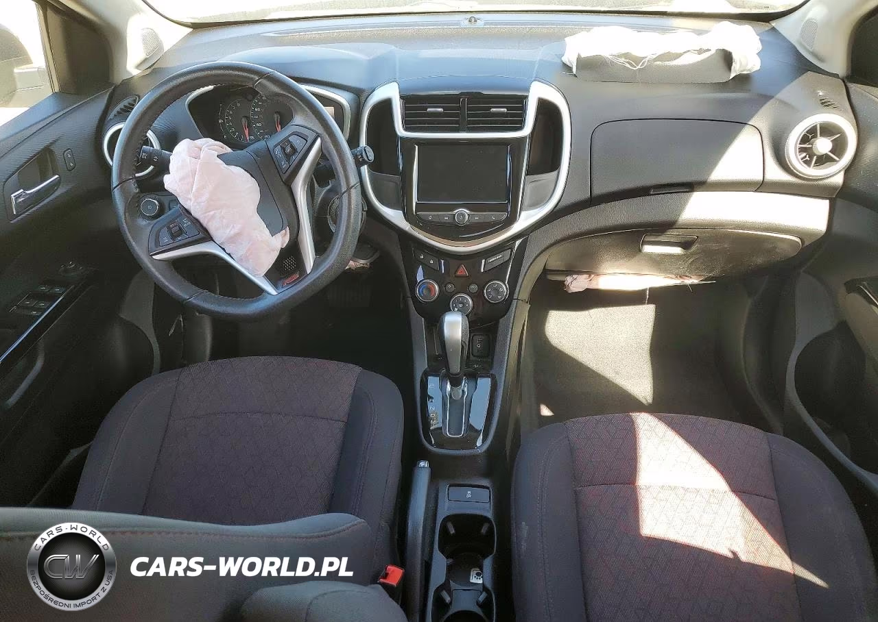 2020 Chevrolet Sonic Lt VIN:1G1JD6SBXL4108206 - 8