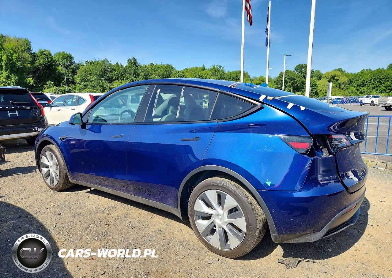 2022 Tesla Model Y VIN:7SAYGDEEXNF418605 - 2
