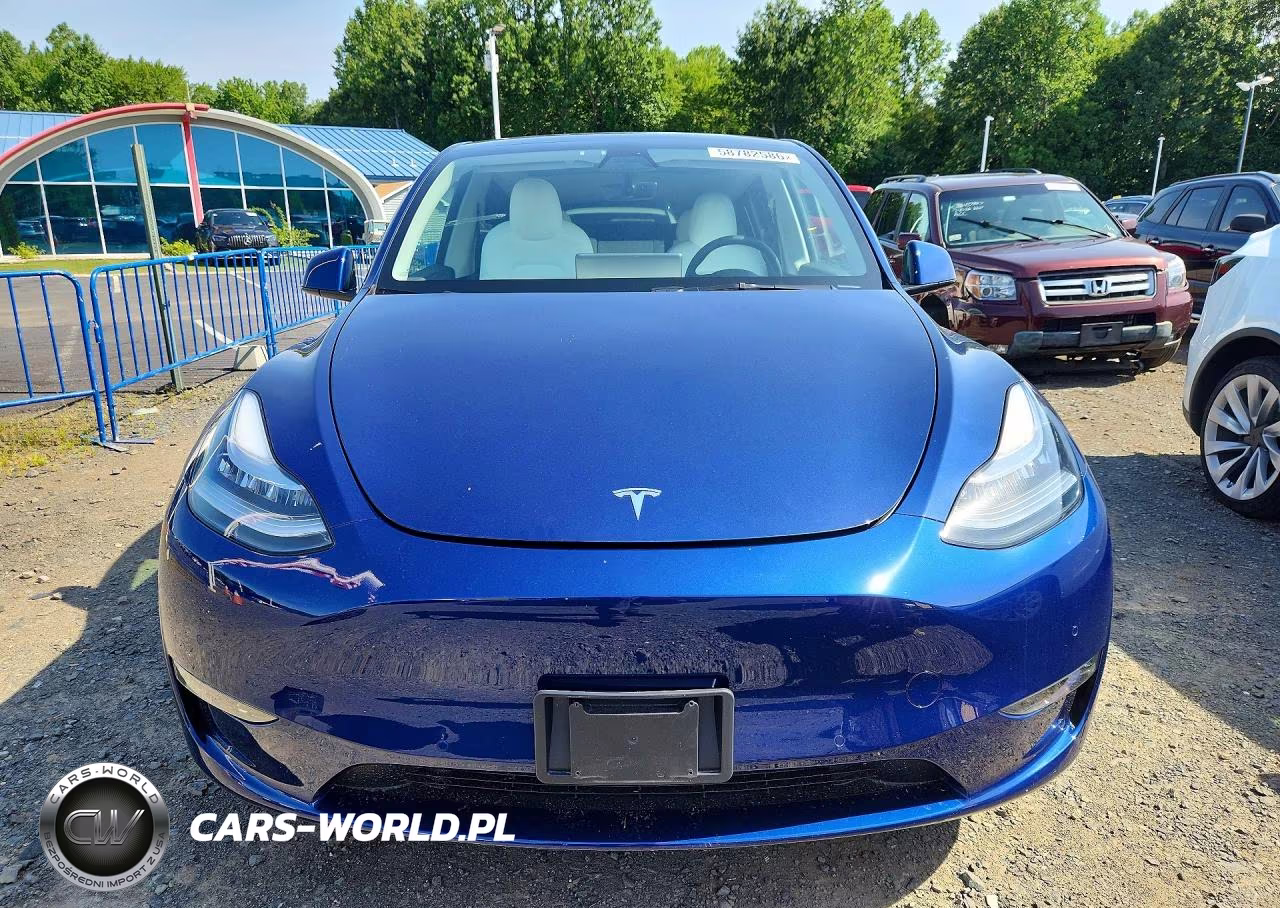 2022 Tesla Model Y VIN:7SAYGDEEXNF418605 - 5