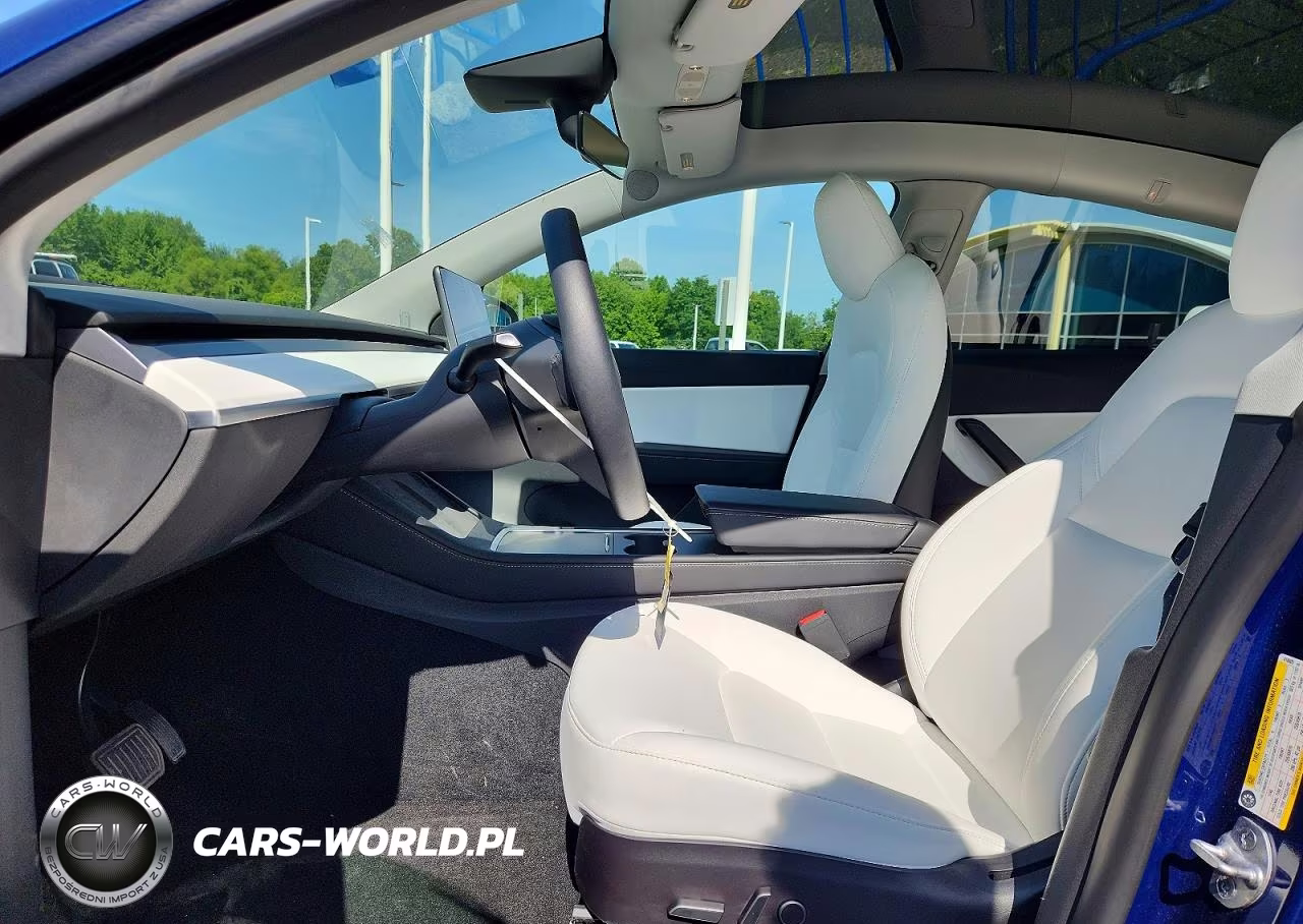 2022 Tesla Model Y VIN:7SAYGDEEXNF418605 - 7