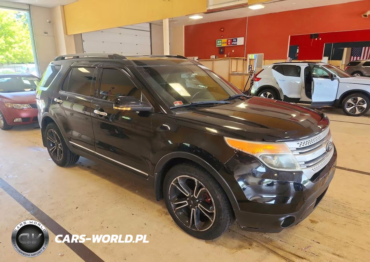 2012 Ford Explorer Xlt VIN:1FMHK8D84CGA62407 - 4