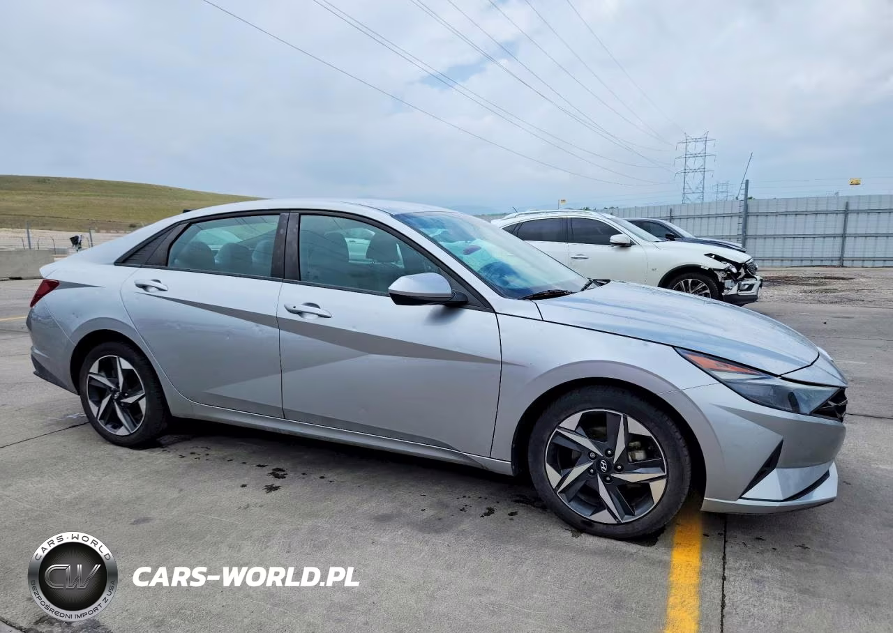 2023 Hyundai Elantra Sel VIN:5NPLS4AG1PH098527 - 4