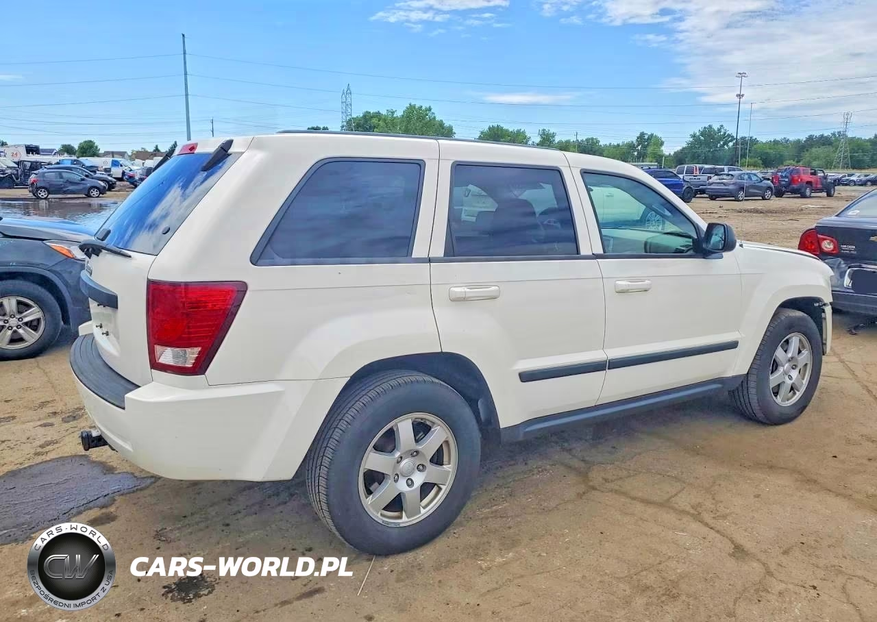 2008 Jeep Grand Cherokee Laredo VIN:1J8GR48K58C171928 - 3